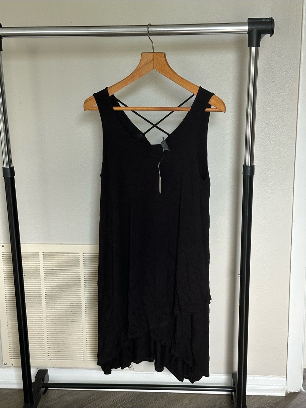 Francesca's Black Sleeveless Crinkle Maxi Dress with Crisscross Back Straps